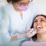 czym zajmuje się periodontologia